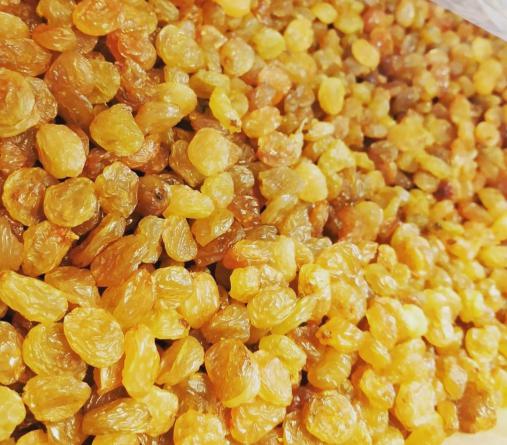 کشمش جایگزینی مناسب برای تنقلات